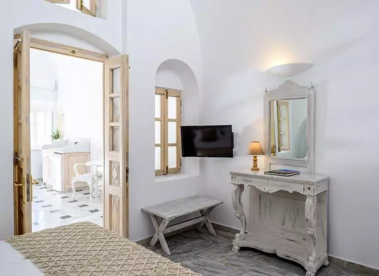 سوئیت جونیور با چشمانداز, Mybozer Hotel Kallisto