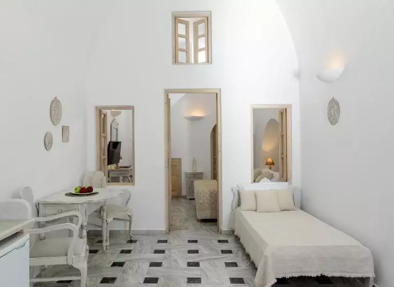 سوئیت جونیور با چشمانداز, Mybozer Hotel Kallisto
