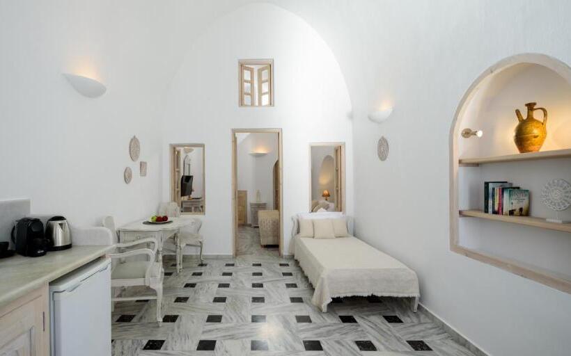 جناح جونيور ذات إطلالة, Mybozer Hotel Kallisto