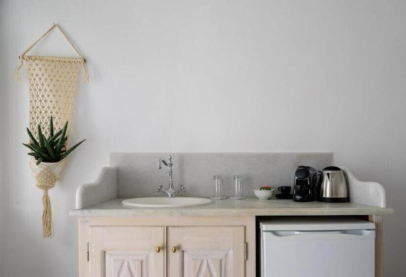 جناح جونيور ذات إطلالة, Mybozer Hotel Kallisto