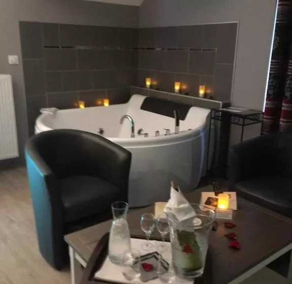 Suite, Logis Hotel Oasis