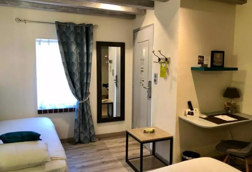 Superior Triple Room, Logis Hotel Oasis