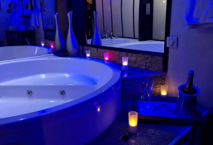 キングサイズベッドのスタンダードルーム, Logis Hotel Oasis