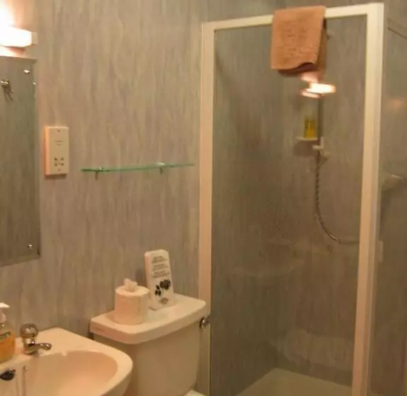 اتاق خانوادگی, Stronchreggan View Guest House