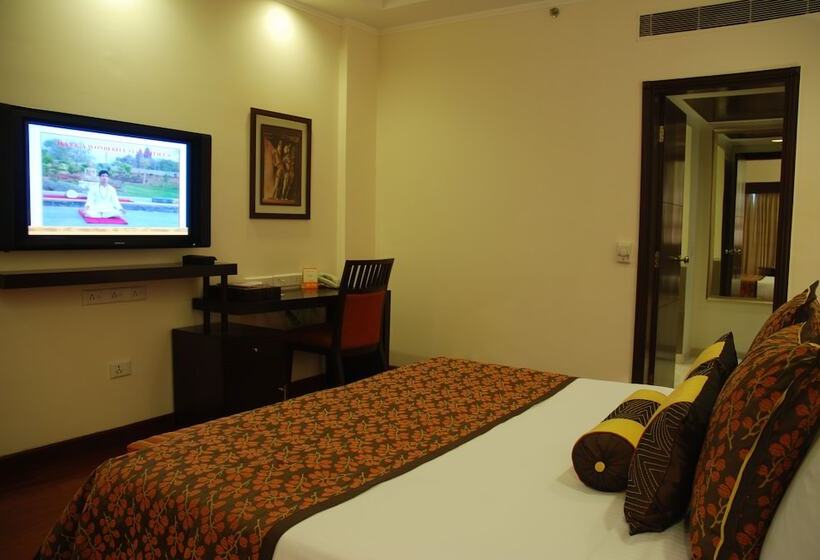 اتاق اجرایی, The Lalit Temple View