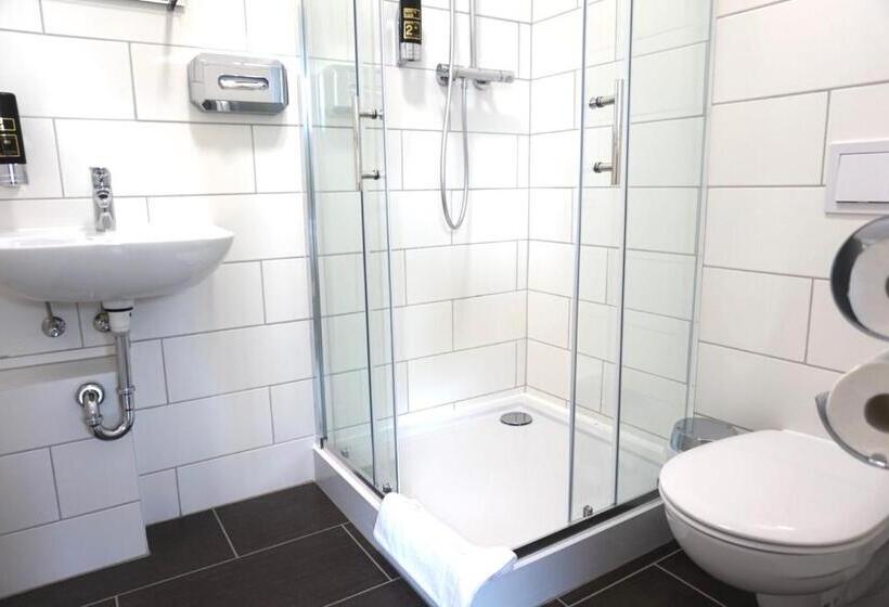 استودیوی استاندارد, Apartment Hotel Wittenau