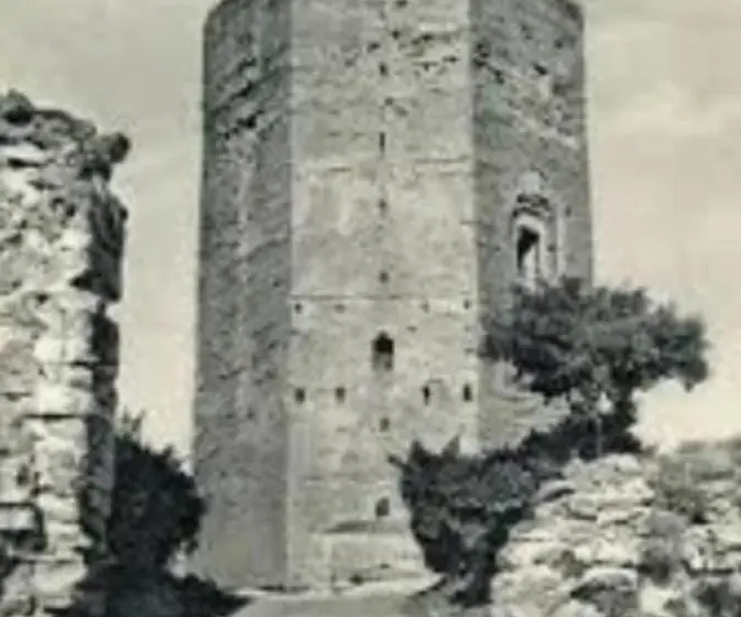 اتاق ساده سه‌ نفره, Bristol