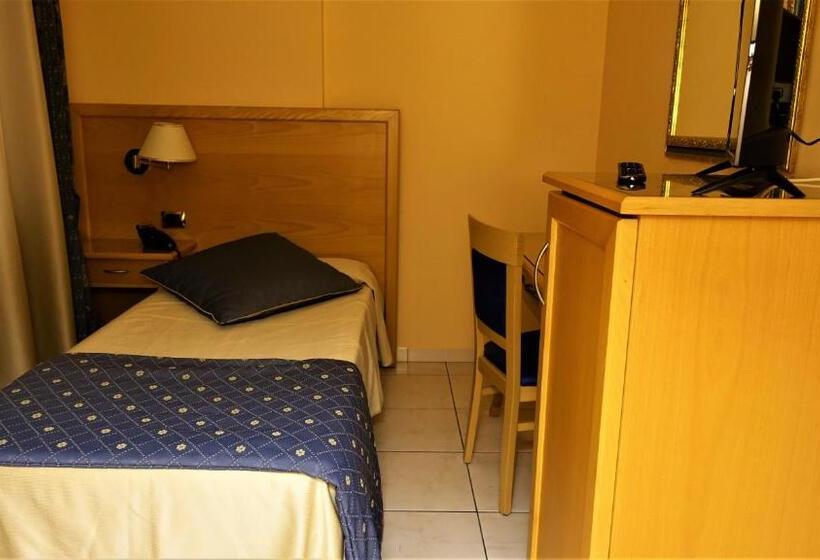 غرفة قياسية فردية, Bristol