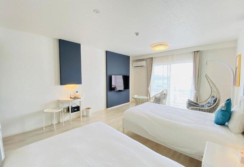 غرفة ديلوكس مطلّة علي البحر, Lalamare Kouri