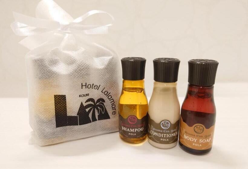 غرفة قياسية مطلّة علي البحر, Lalamare Kouri