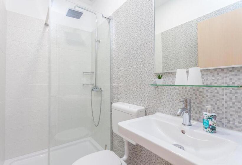 バルコニー付きスタンダードルーム, Apartments & Rooms Alagic