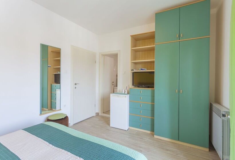 バルコニー付きスタンダードルーム, Apartments & Rooms Alagic