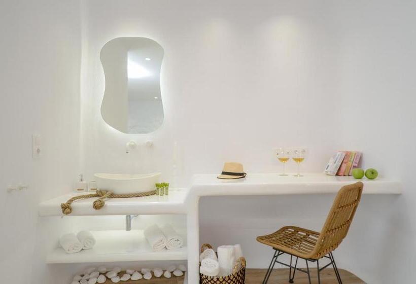 スーペリアの４人部屋, Naxian Spirit Inn