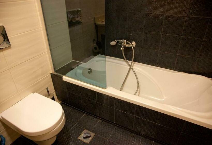 침실 1개 풀장 전망 아파트, Okeanis Golden Resort