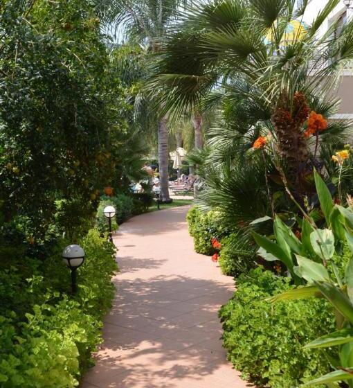 Студио Стандарт Вид на Сад, Okeanis Golden Resort