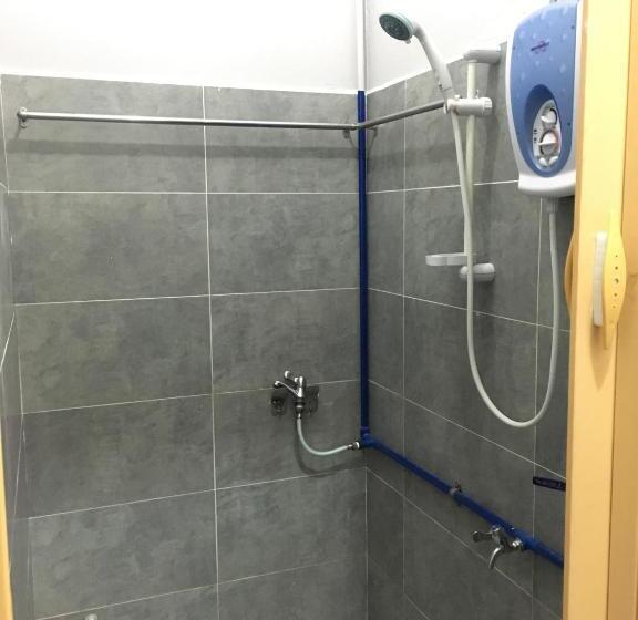Кровать в Общей Комнате, Ranau Backpackers Hostel