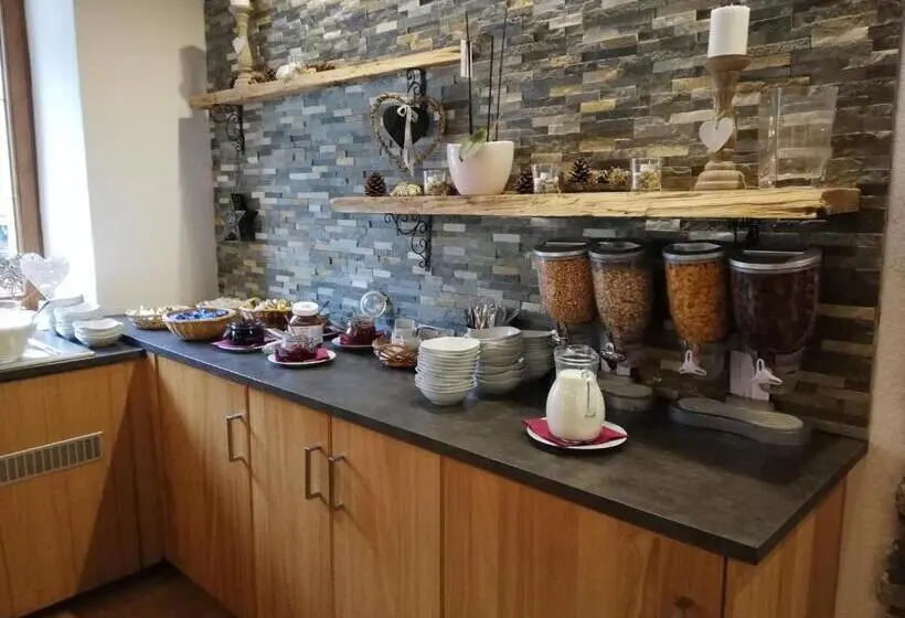 スタンダードトリプルルーム, Gasthof Zellerstuben