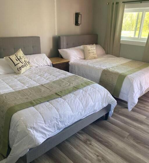 חדר סטודיו סטנדרד, Murphys Law Inn 4