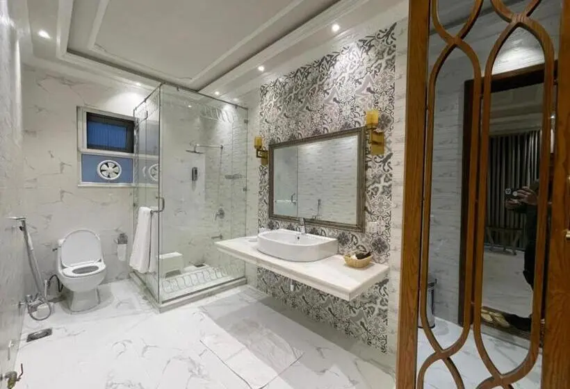 سوییت اجرایی, Arish Luxury Suites
