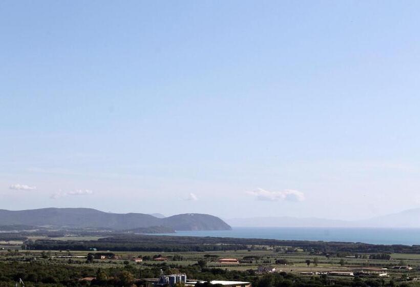 سوییت با چشم‌انداز دریا, Agriturismo Suite Del Conte