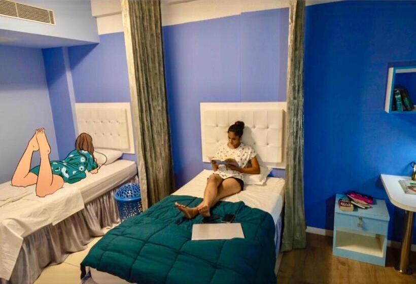 Номер Стандарт, Niasha Youth Hostel