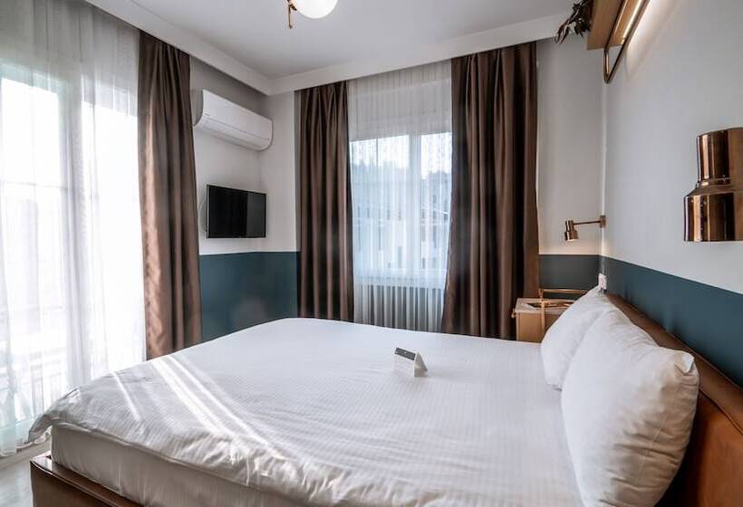 标准间, Urla 1867