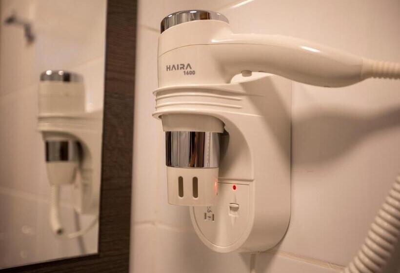 豪华房间, Urla 1867