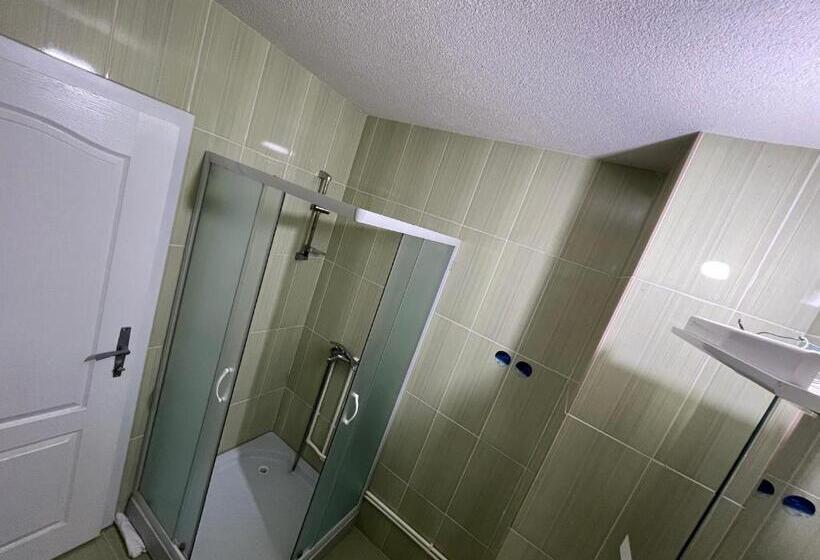 استودیو استاندارد با چشم‌انداز, Apartments And Rooms Vicko