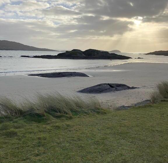 キングサイズベッドのスタンダードルーム, Derrynane Bay House
