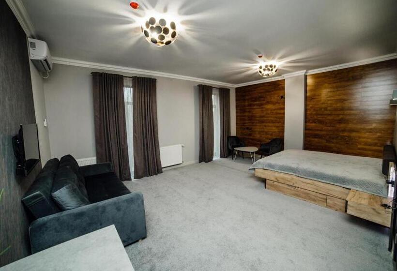 带阳台套房, кайзервальд карпати