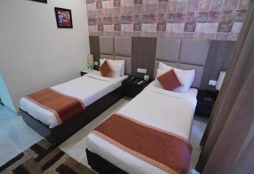Standardzimmer, Idhayan Palace
