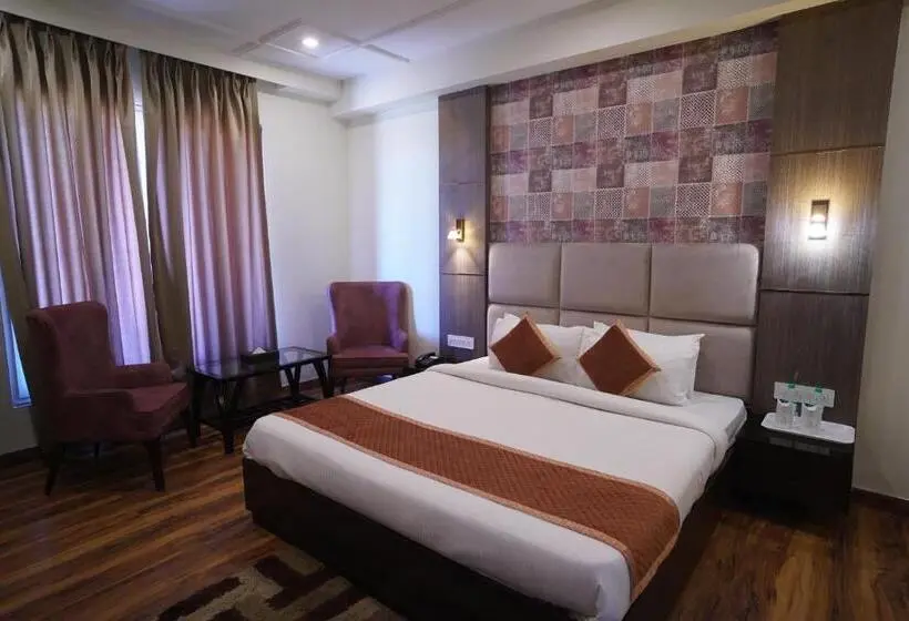 Deluxe Zimmer, Idhayan Palace