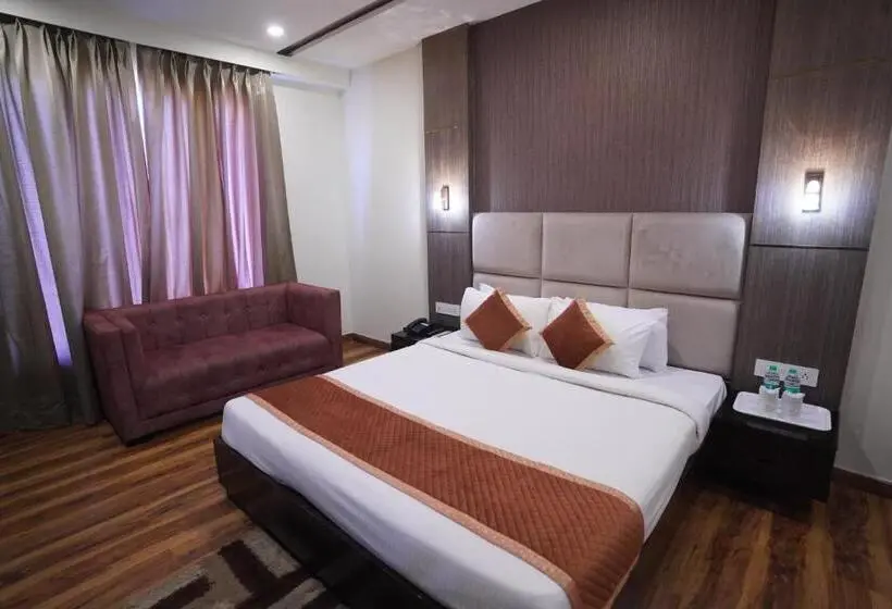 Executive Suite, Idhayan Palace