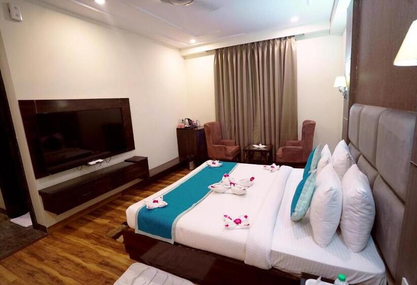 带阳台的豪华间, Idhayan Palace