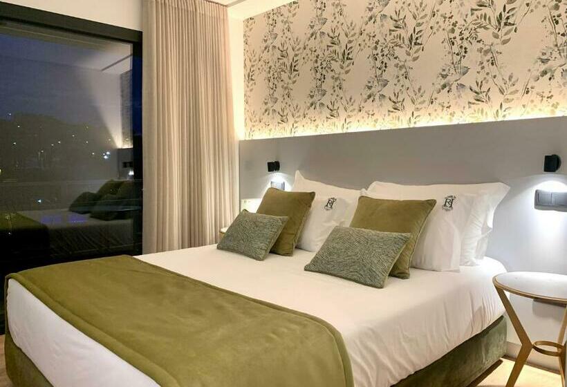 バルコニー付きデラックスルーム, Ribeira House