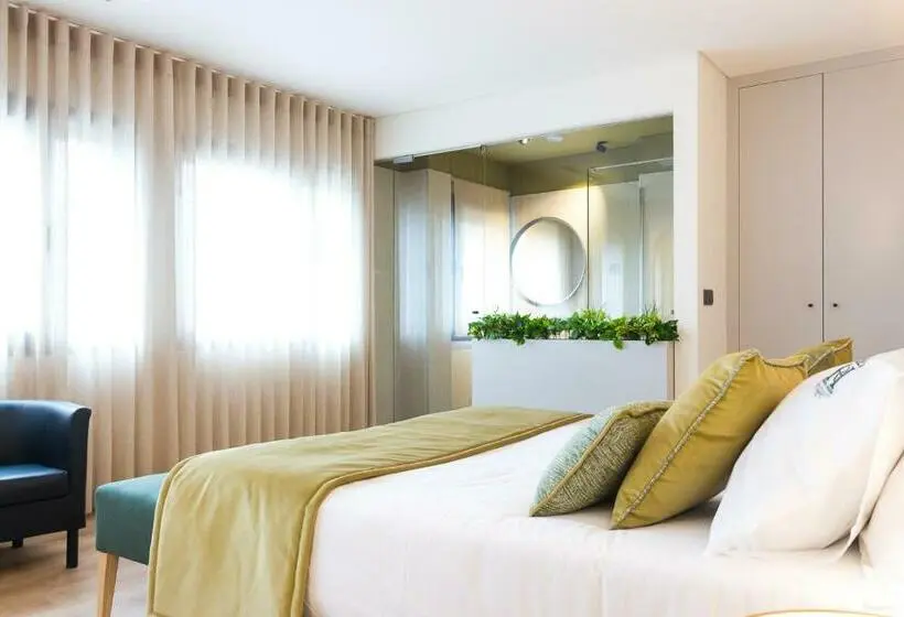 スーペリアースイート, Ribeira House
