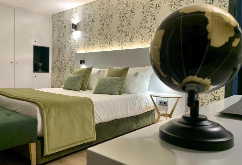 スーペリアースイート, Ribeira House