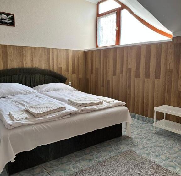 标准间, Muskátli Panzió és étterem