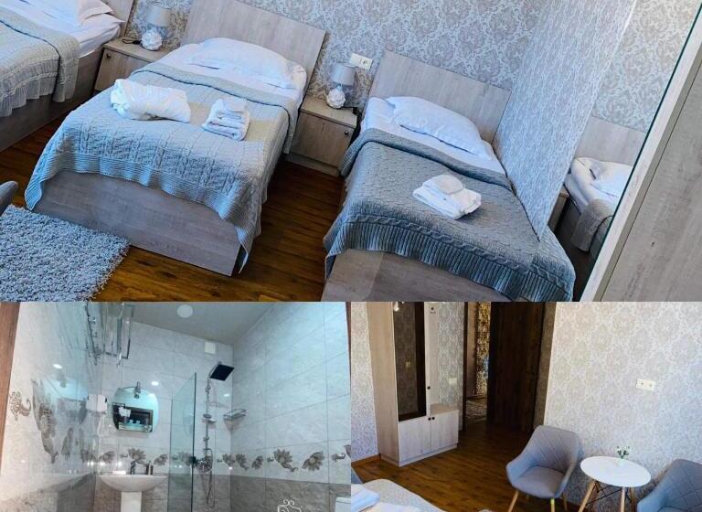 اتاق استاندارد سه نفره, Golden Star Kazbegi