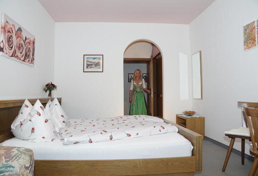 舒适三人间, Pension Brunhild