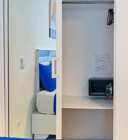 اتاق استاندارد سه نفره, Costa Love Aparta