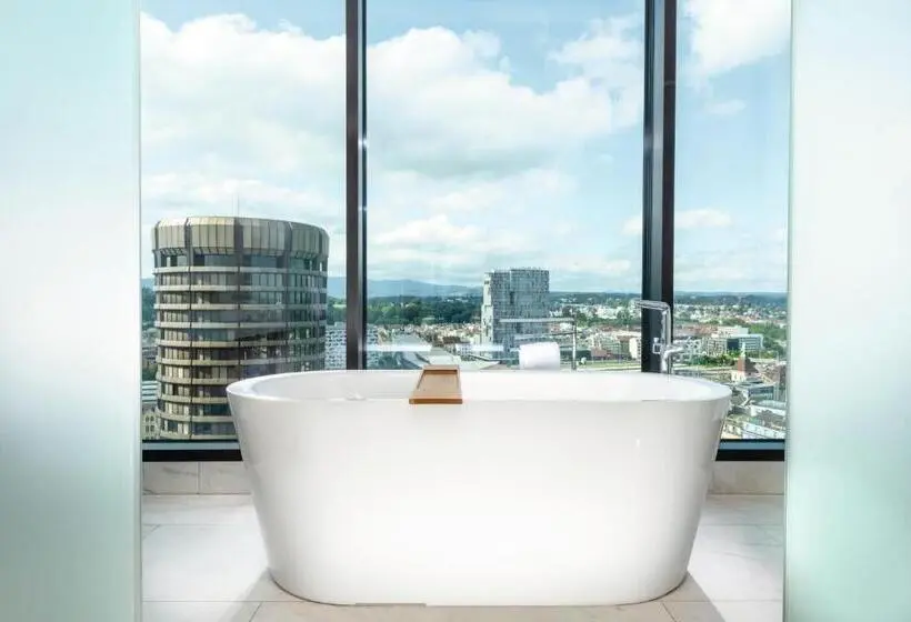 Suite Junior Letto King, Mövenpick Hotel Basel