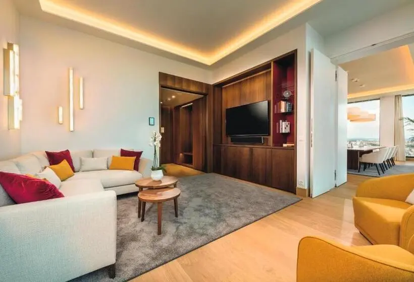 Suite, Mövenpick Hotel Basel
