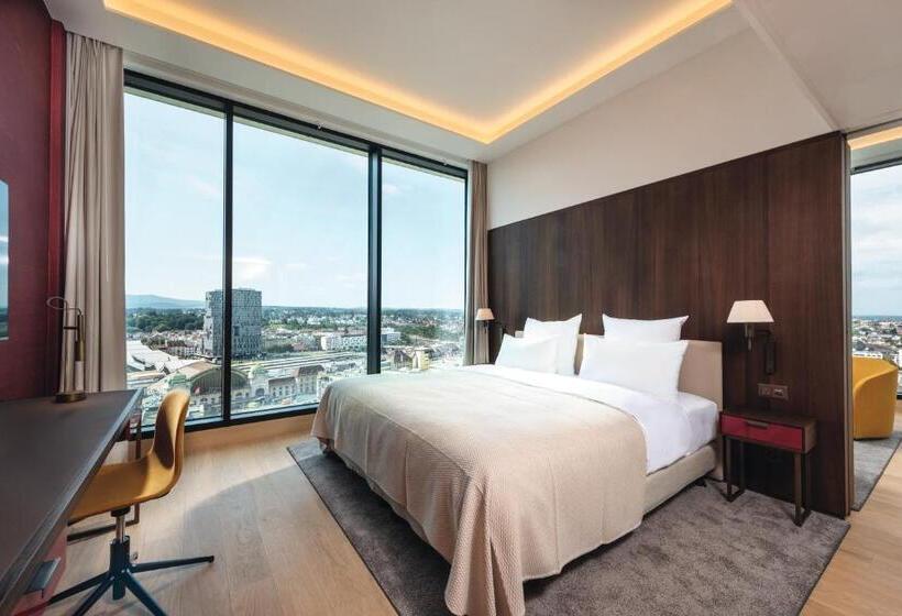 Люкс Кровать Кинг, Mövenpick Hotel Basel