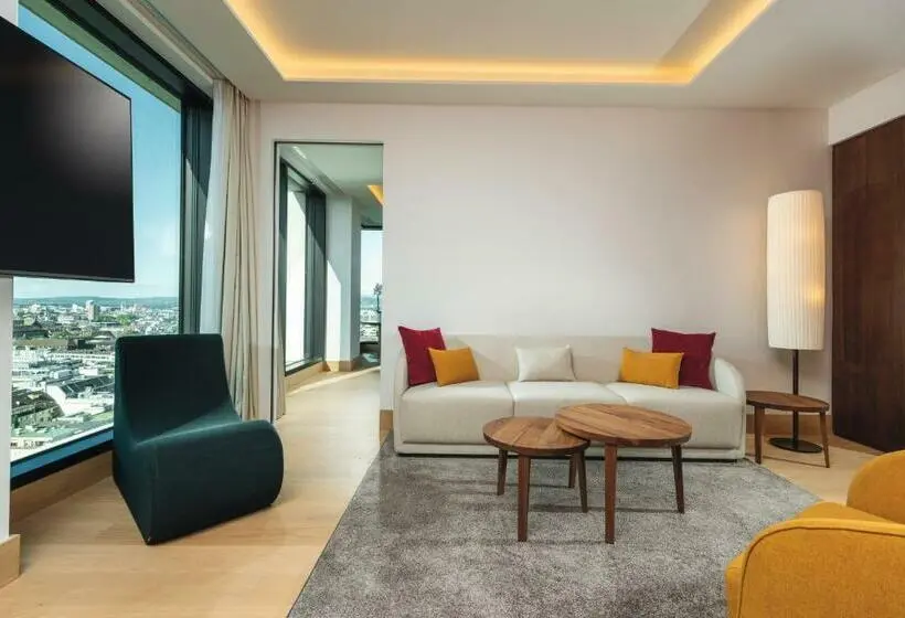 Suite Letto King, Mövenpick Hotel Basel