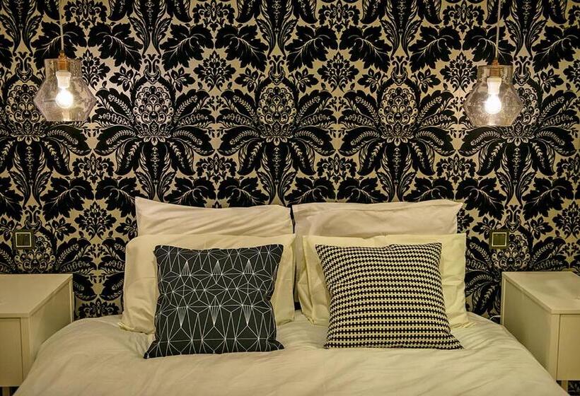 اتاق لوکس, No 68 In Valletta