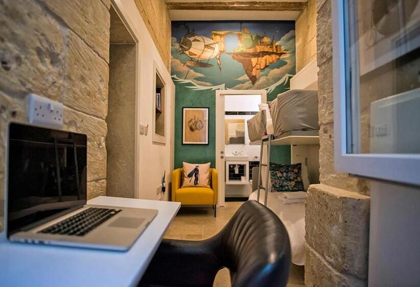 اتاق استاندارد, No 68 In Valletta