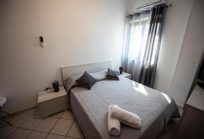 スタンダードルーム, B&b Esterita