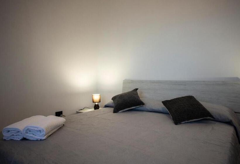 スタンダードルーム, B&b Esterita