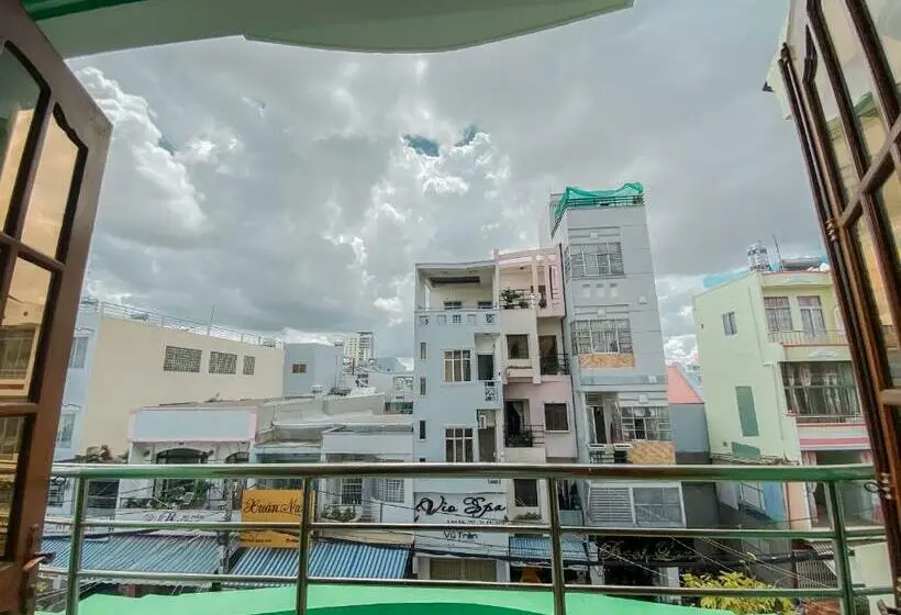 سوئیت با بالکن, Lime Hostel   Ninh Kieu Center